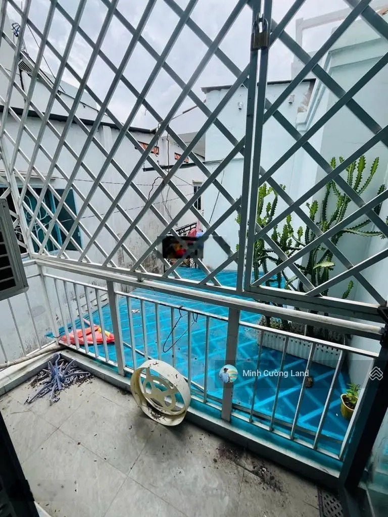 Chỉ 3.5tỷ TL, Bán nhà đẹp Nguyễn Kiệm P3 Gò Vấp giáp Phú Nhuận, 50m2 nở hậu, 2 tầng đúc 3pn, gần MT