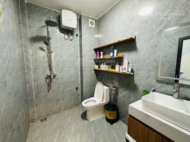 Bán nhanh nhà đẹp Hoàng Đạo Thành 35m*5T*3.8m MT - kinh doanh - ô tô 5m - ở ngay - giá nhỉnh 6 tỷ