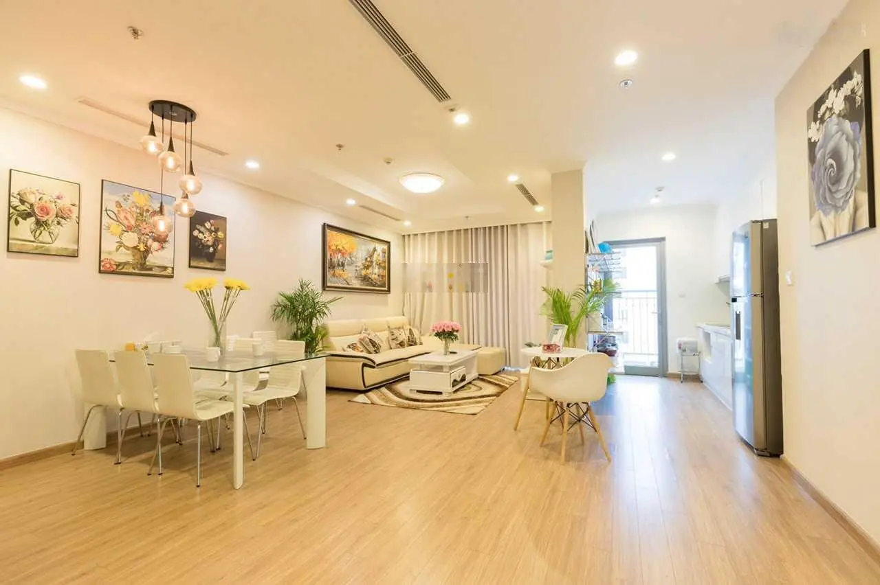 Giá rẻ bán căn 2 ngủ tòa T8 Times City Hai Bà Trưng, giá 6.1 tỷ thu về. LH 0979 702 ***