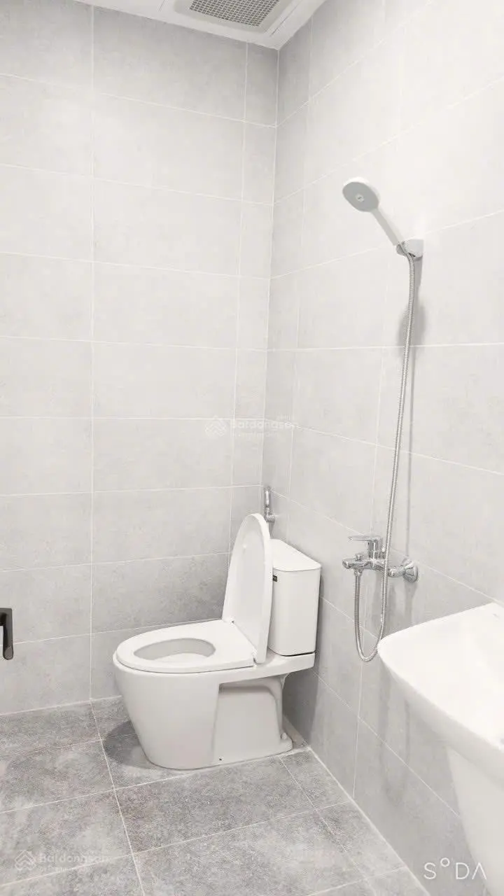 Bán nhà phố 5 tầng Vinhomes Grand Park Quận 9 full nội thất giá chỉ 23 tỷ với 126m2