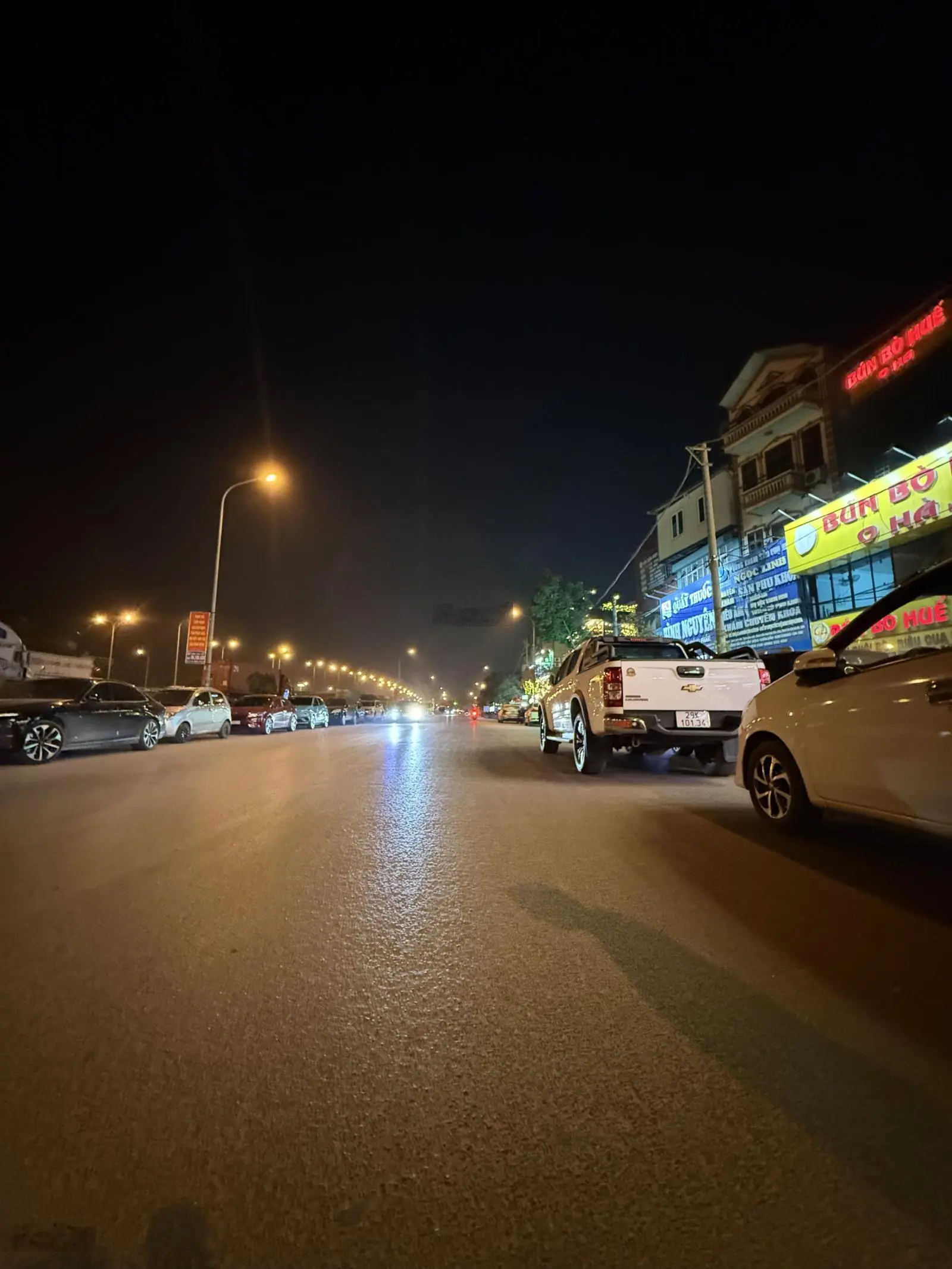 Bán Gấp Nhà 2 Mặt Tiền View Vườn Hoa - Diện Tích 75m - Mặt Tiền 4,3m- Trục Kinh Doanh Tây cao Tốc