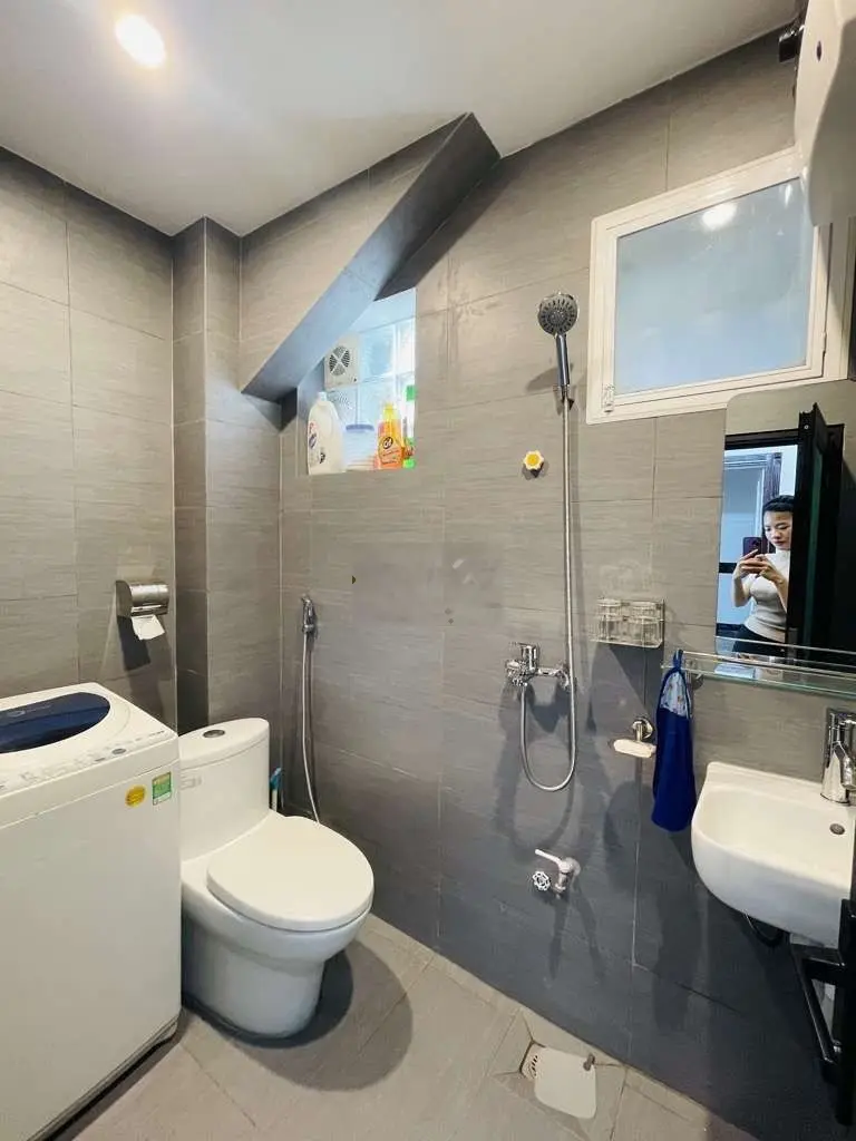 Bán căn tt phạm ngọc thạch -  đống đa -ở sướng - dt 45m2 giá 2.98tỷ
