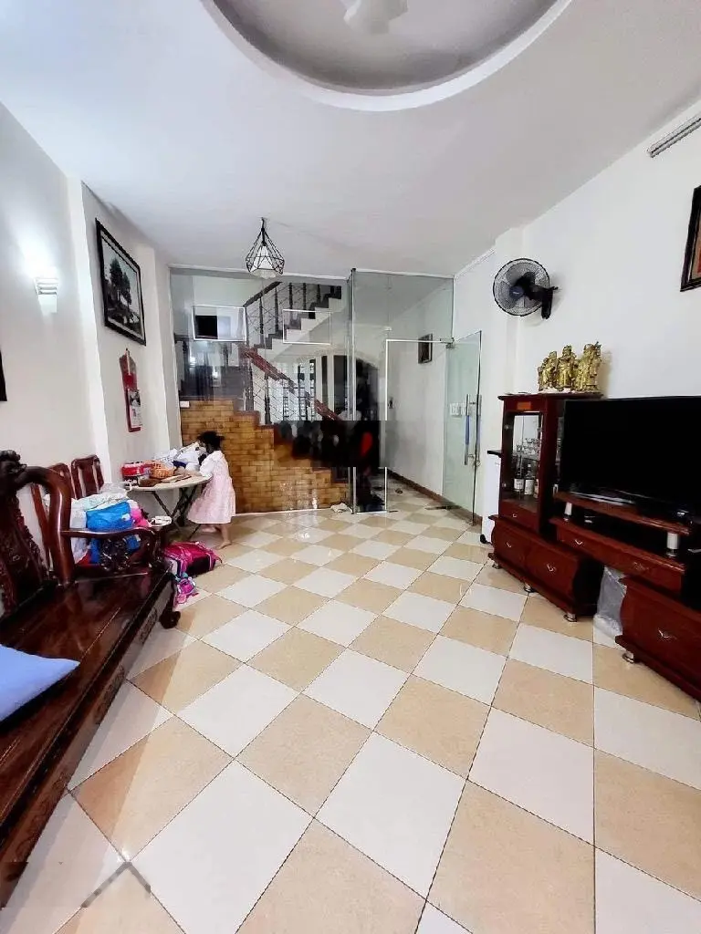 Phân lô Duy Tân, Cầu Giấy, ôtô tránh, thoáng, hiếm nhà bán 50m2 x 6 T, MT 4 m giá: Nhỉnh 16 tỷ