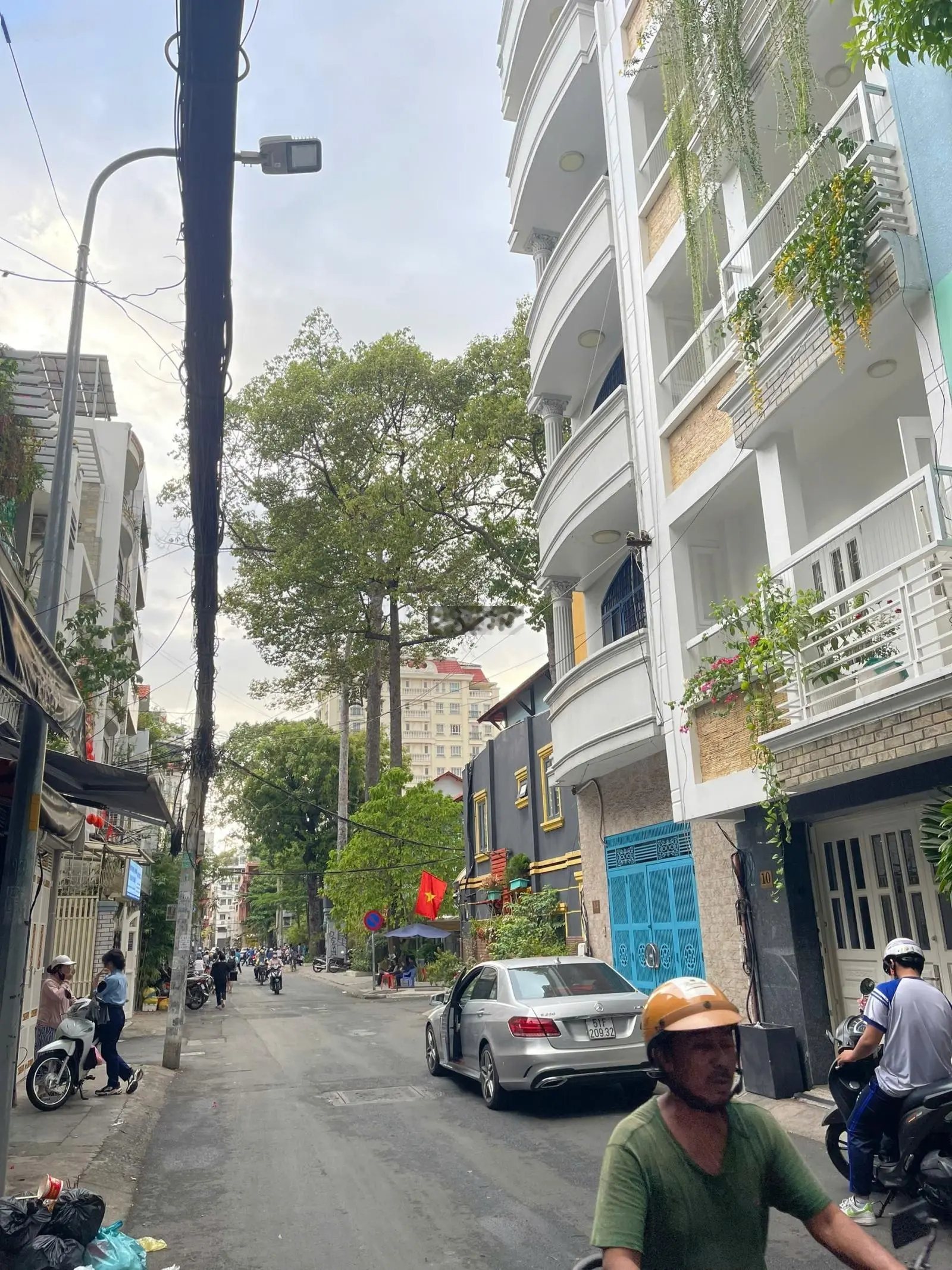 Bán nhà mặt tiển đuiờng số 3 cư xá Đô Thành quận 3. Căn nhà dành cho người thành công & hạnh phúc.