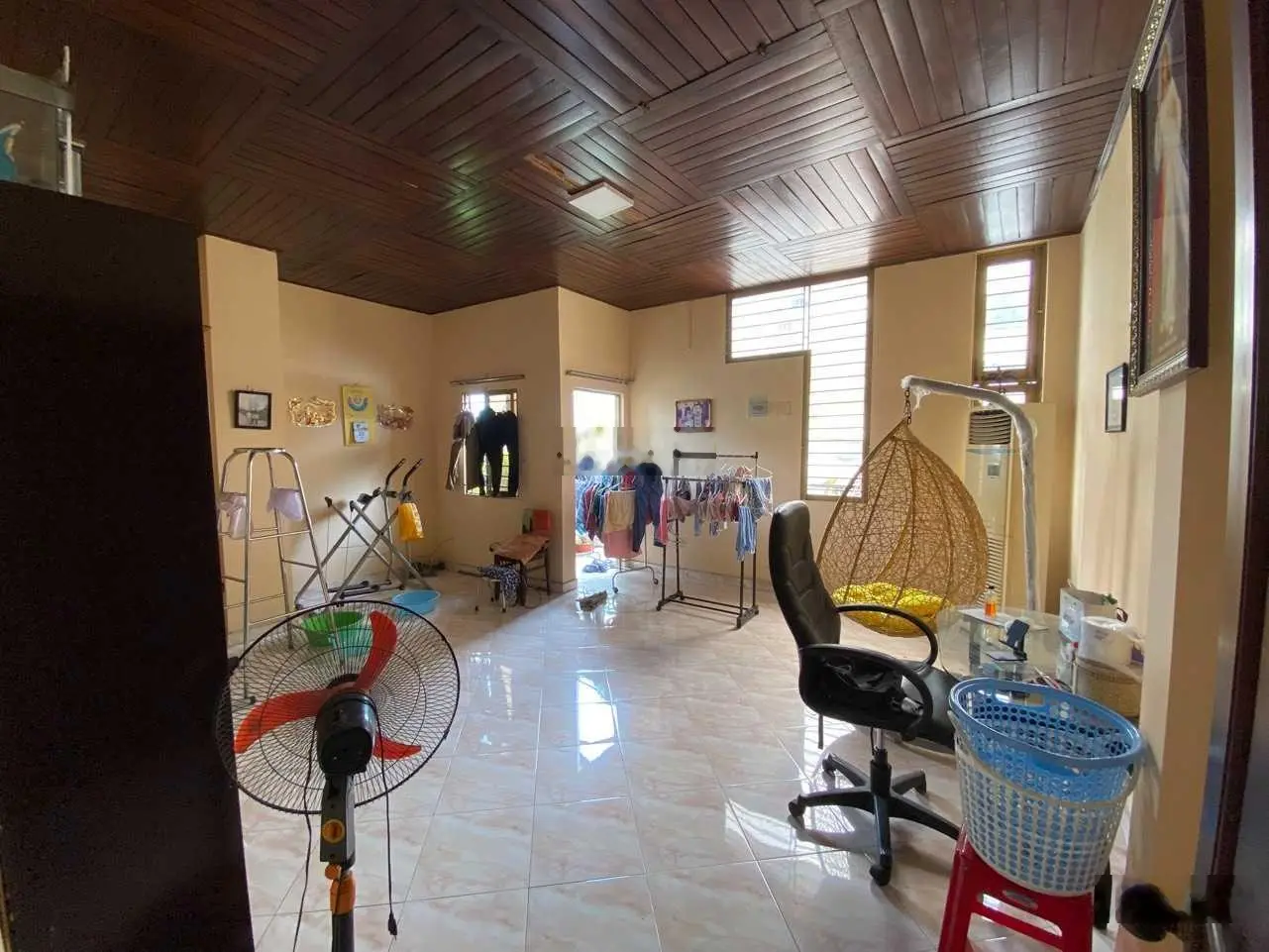 11.5 tỷ TL - nhà đẹp 3 tầng ngang 6x15m sát chợ Hoàng Hoa Thám, ga T3 TSN QTB - full NT vào ở ngay