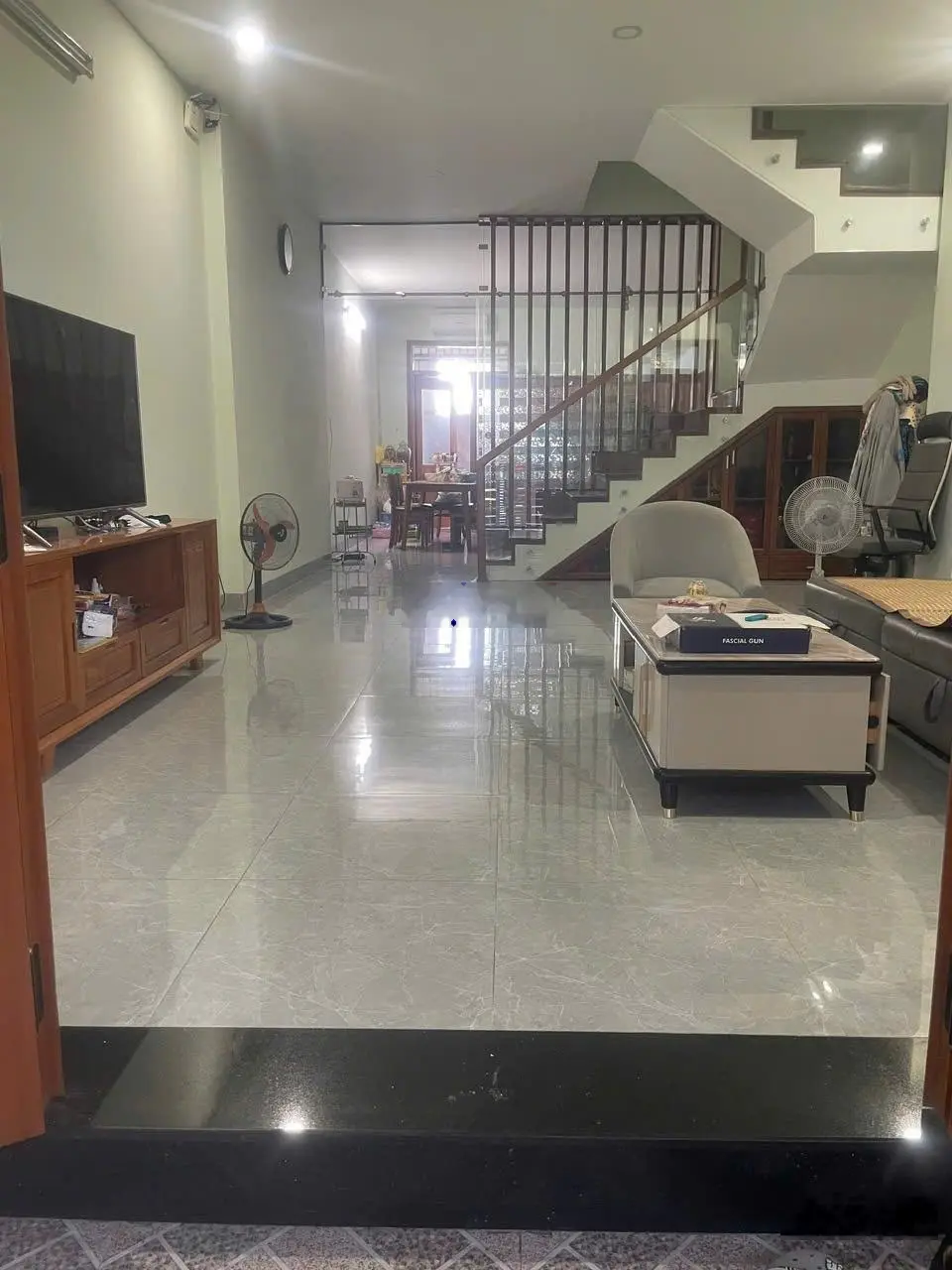 Nhà 3 tầng hướng Đông Nam đường rộng 18m KĐT Mỹ Gia, giá tốt chỉ 5,65 tỷ/LH 0931800111