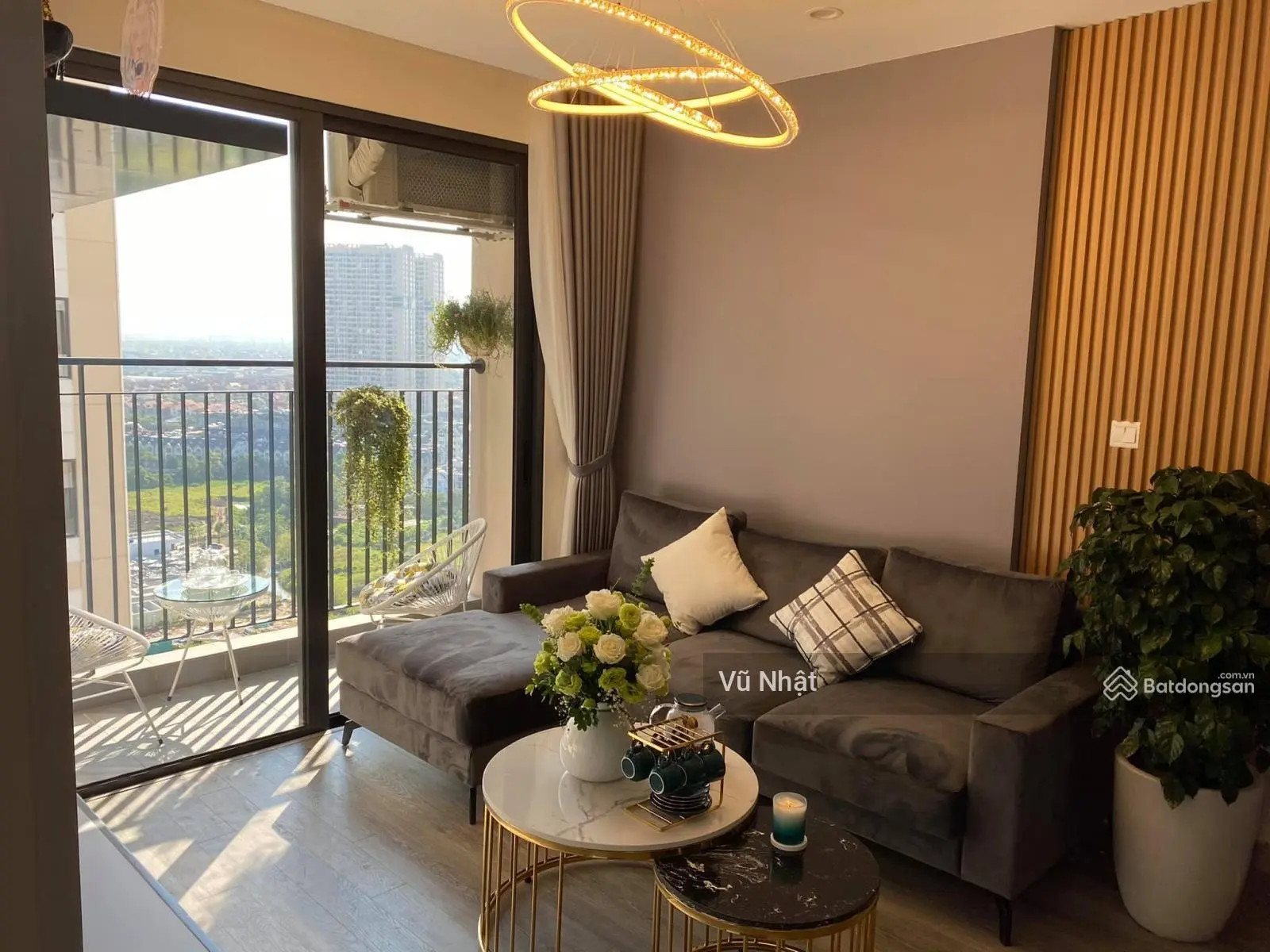 CH chính chủ 2PN diện tích 107 m2 cần bán tại quận 10 - CC Hà Đô