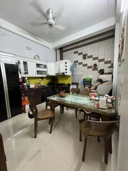 Bán nhà nguyên căn 4 tầng 1 tum KĐT Quyết Tiến (cạnh bến xe Thái Bình)