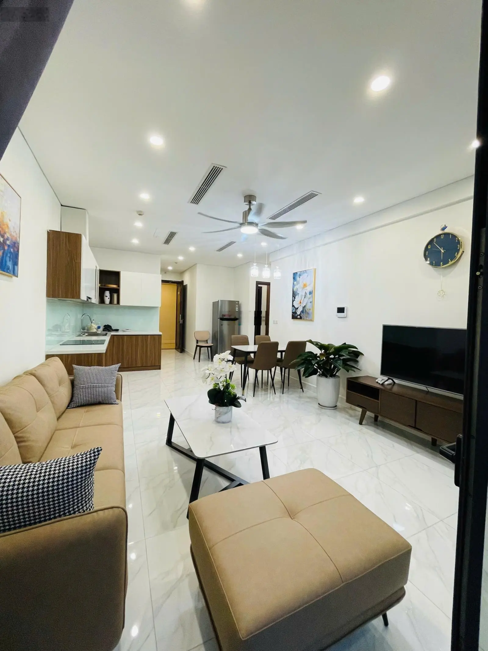 Bán căn 2N+1VS, 53m2, nt cơ bản, bc tây nam - D'.Eldorado II, giá chỉ 3,95 tỷ [0978 896 ***]