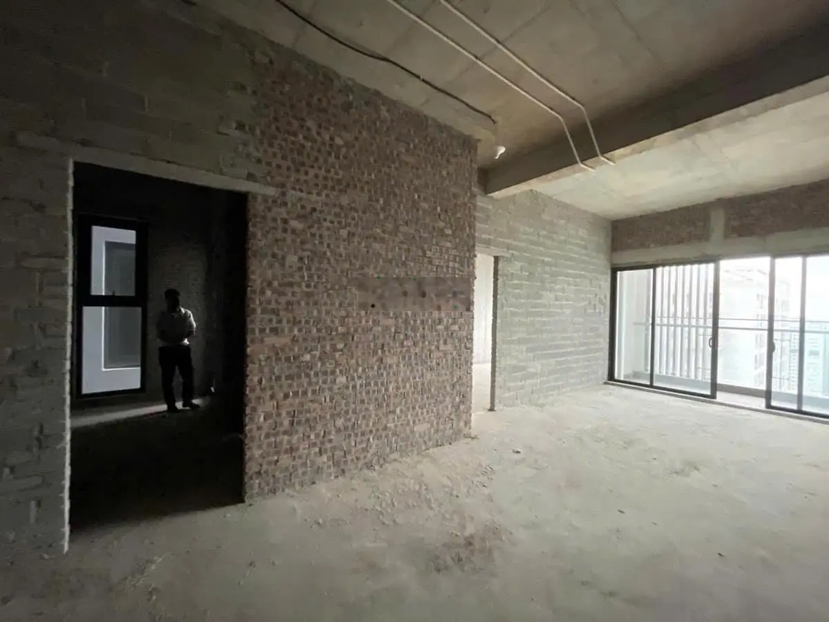 Bán 3PN2vs chung cư Diamond Residence, DT 105m2, trục 05 - D02, bc ĐB hoàn thiện thô giá nhỉnh 9 tỷ