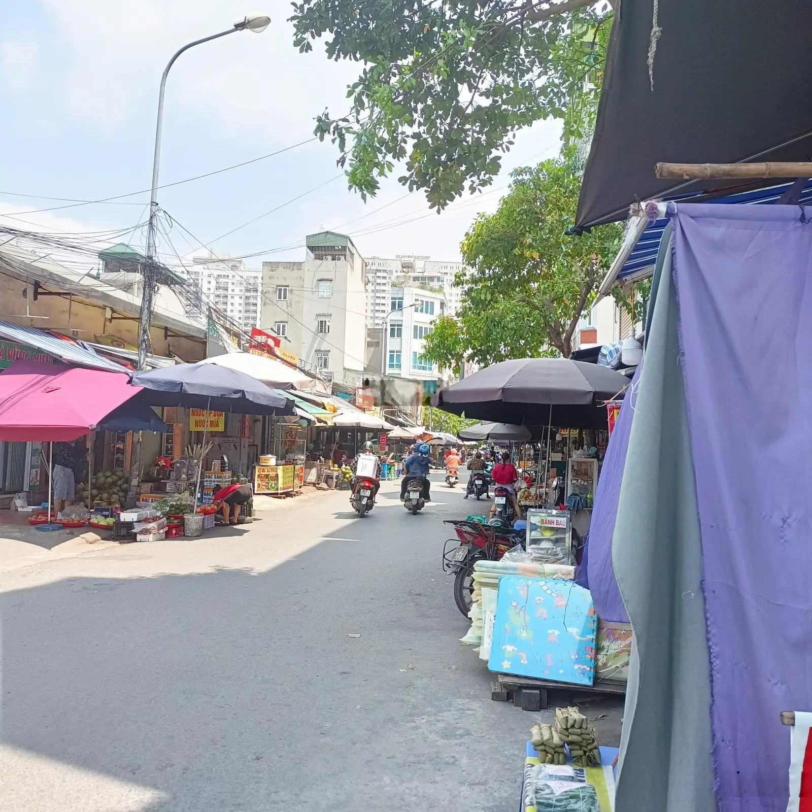 Siêu phẩm lô góc Văn La , Hà Đông Dt 38m2, 5 tầng, giá 4.2 tỷ. Kinh doanh, đường thông, thoáng.