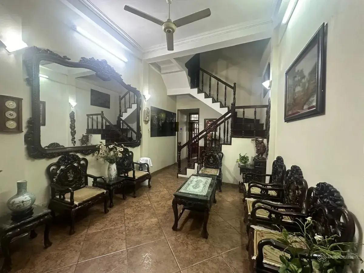 Bán nhà mặt phố Hoàng Văn Thái, Thanh Xuân. Diện tích 88m2