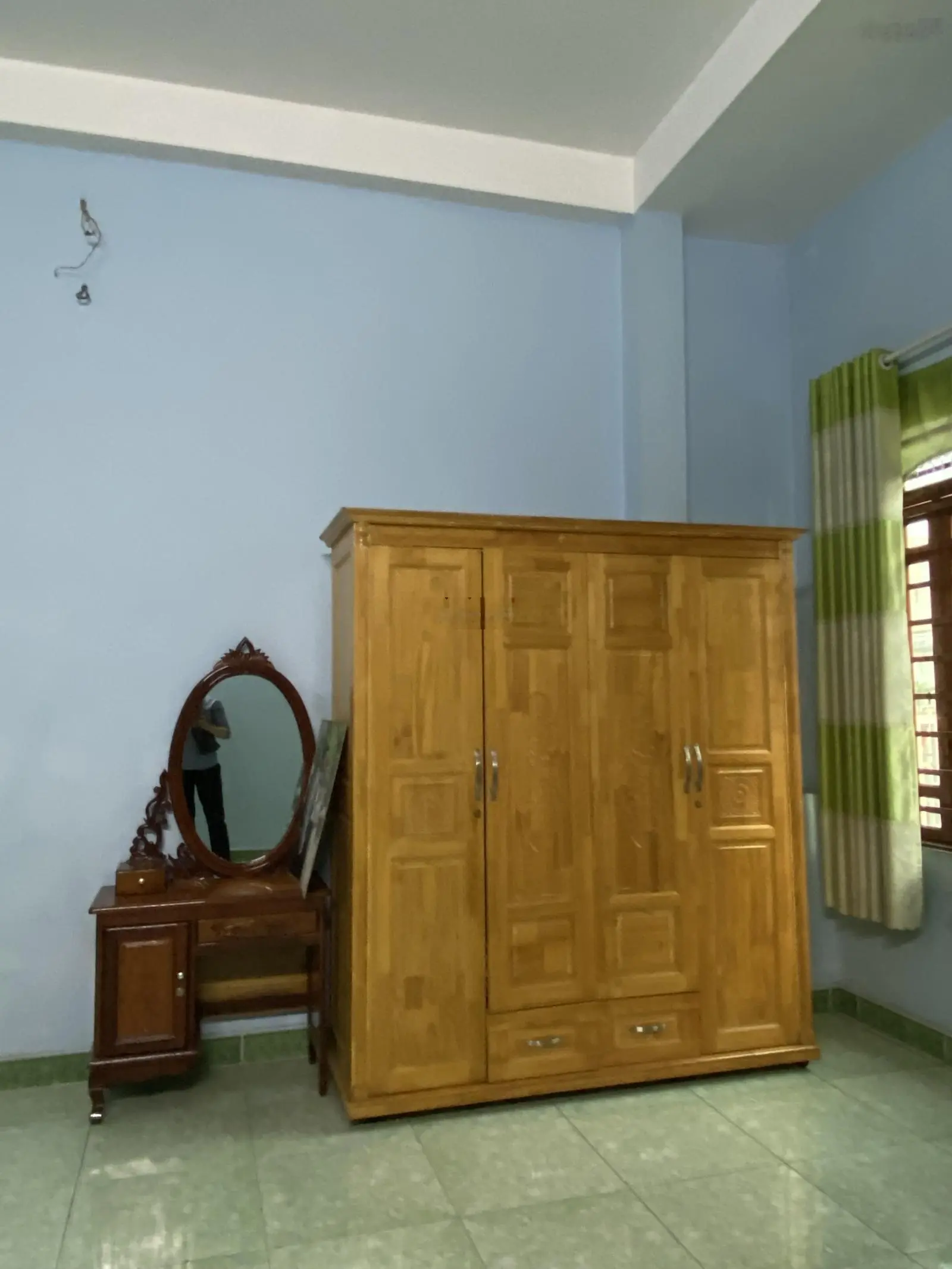Bán dãy trọ lầu trệt + nhà 3 lầu giá rẻ tại TP Dĩ An Bình Dương