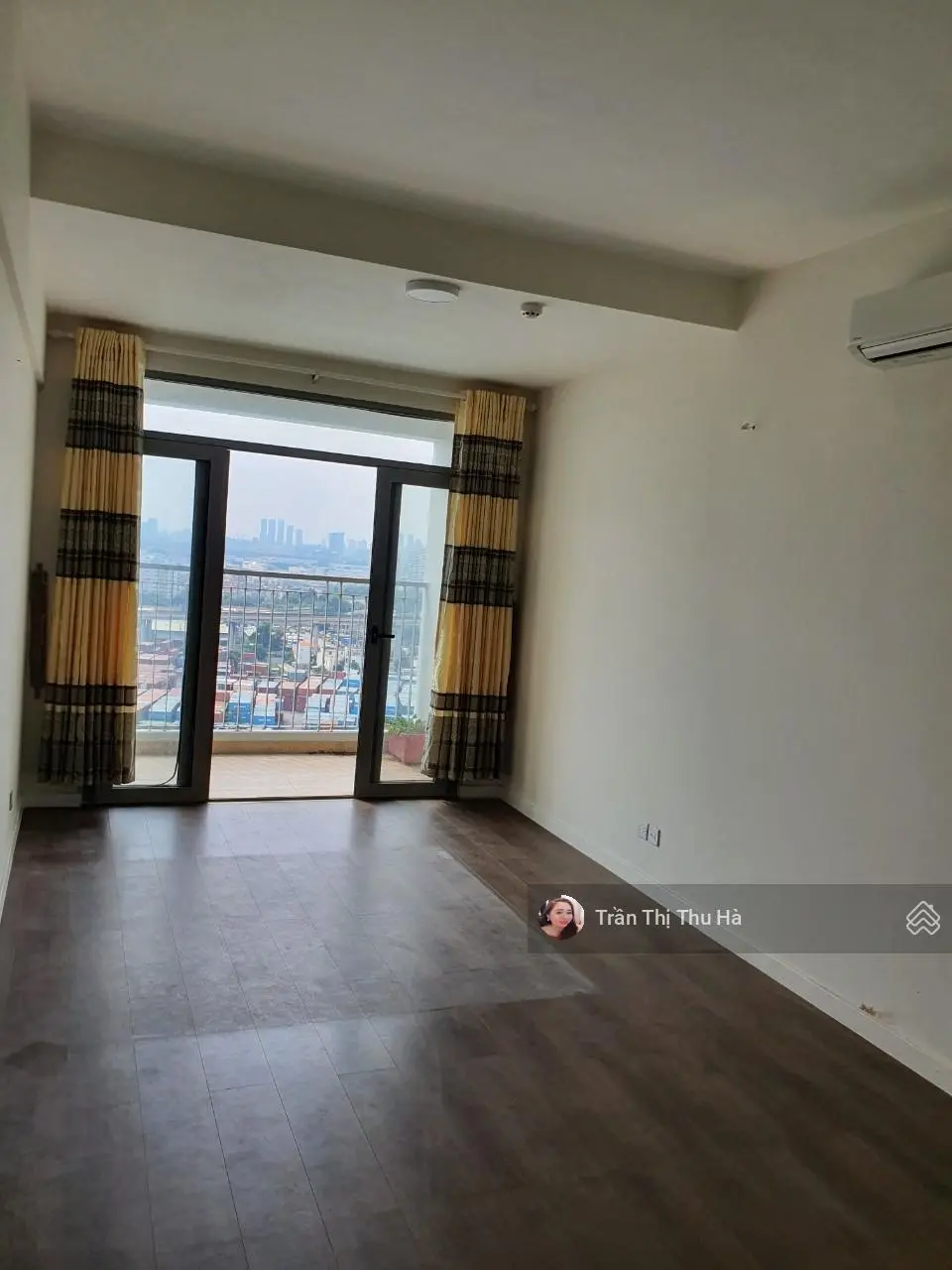 Bán penthouse Luxgarden, 126m2 3PN*2WC, sổ hồng, giá 3 tỷ930 (Thu Hà 0932 758 ***