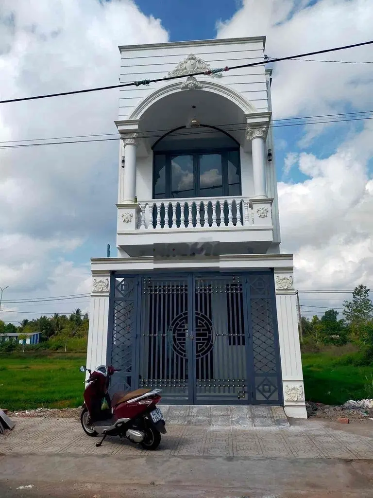 bàn nhà mới xây dựng khu minh linh p5 tl vĩnh long