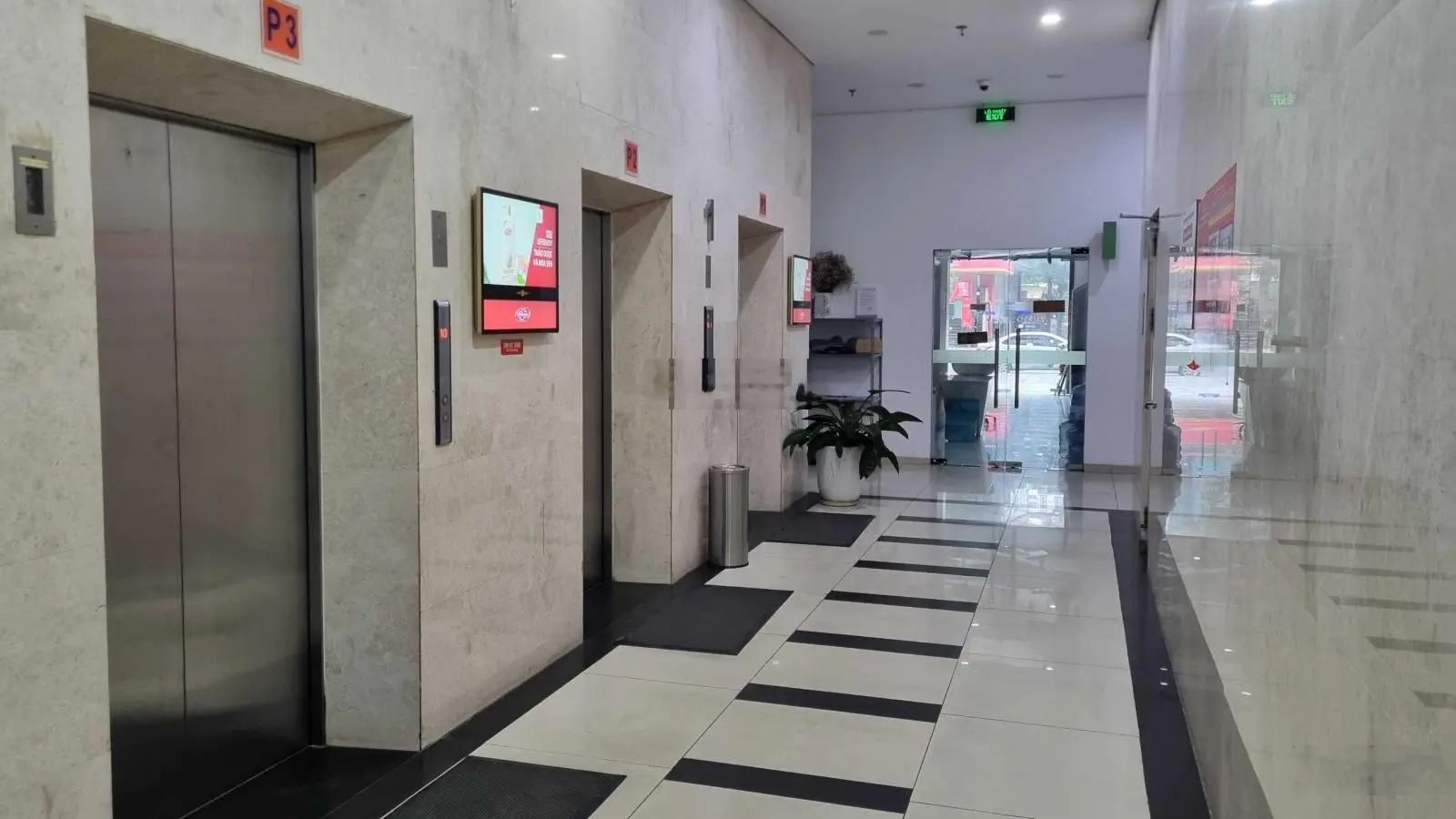 Chính chủ bán căn hộ chung cư căn góc 2,5 PN, full nội thất