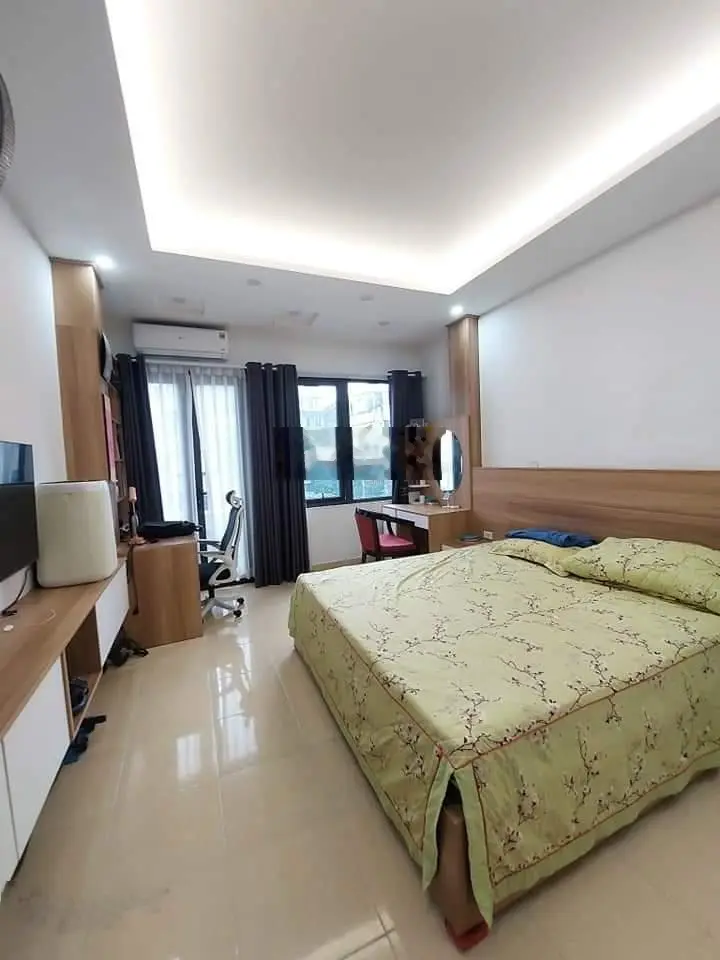 Bán nhà phân lô, lô góc, ô tô tránh Hoàng Cầu, Đống Đa 71m2, 4 tầng, MT 5m, 20 tỷ