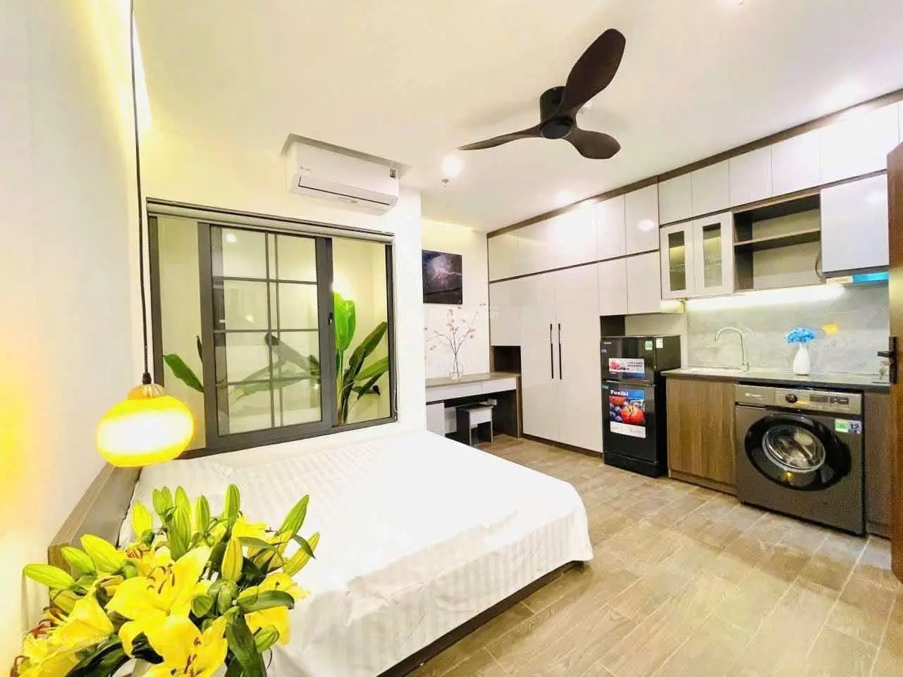 Nhỉnh 16 tỷ CCMN 7 tầng, mới tinh, thang máy, dòng tiền 70tr/tháng, 12 phòng có cửa hàng kd