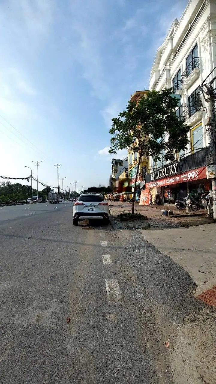 Bán Nhà Ngã Ba Ngọc Hồi 43,2 M,5T,5,1 tỷ