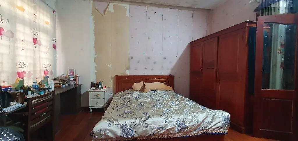 Nhà dân xây. Vị trí đẹp . Bồ đề thông Hồng tiến. Oto đỗ cửa qua nhà. An sinh đỉnh cao