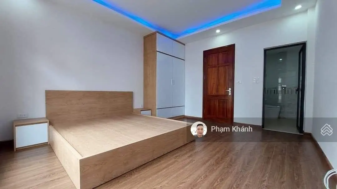 Nhà mới ở ngay giáp khu d geleximco 33m *5t 4,1 tỷ. ô tô đỗ cổng. ngõ thông