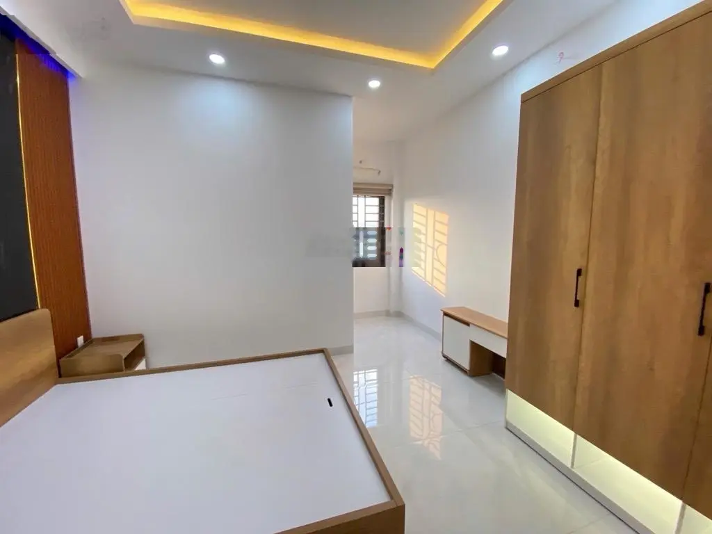 Nhà hương lộ 2 - bình tân- 5 tầng mới- 4 x 15m- 4pn- hẻm xe tải 8m- chỉ 7.65 tỷ