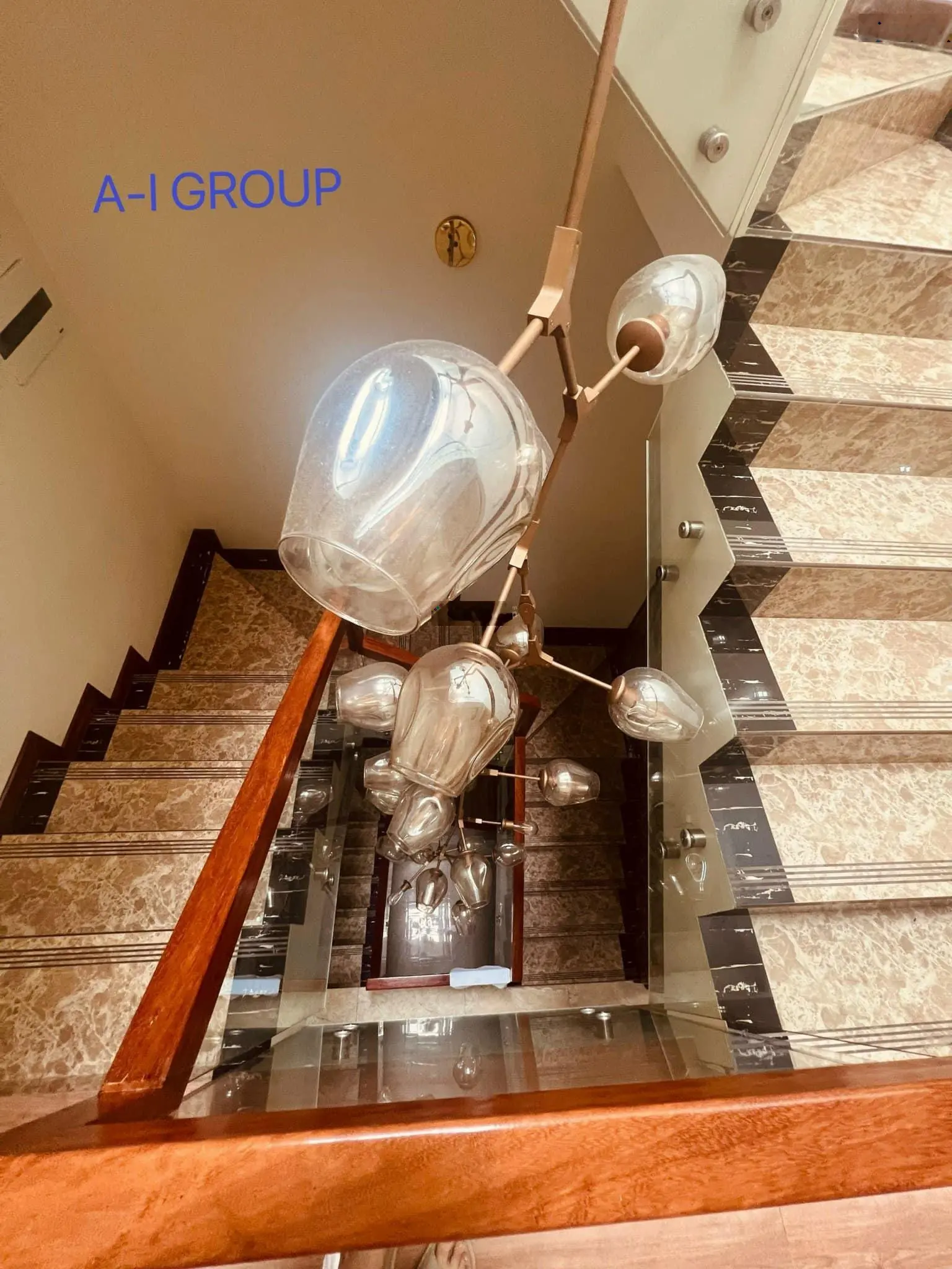 Bán căn Vinhomes Bến Đoan, Hạ Long full nội thất đẹp. Dt: 90m2 giá mềm