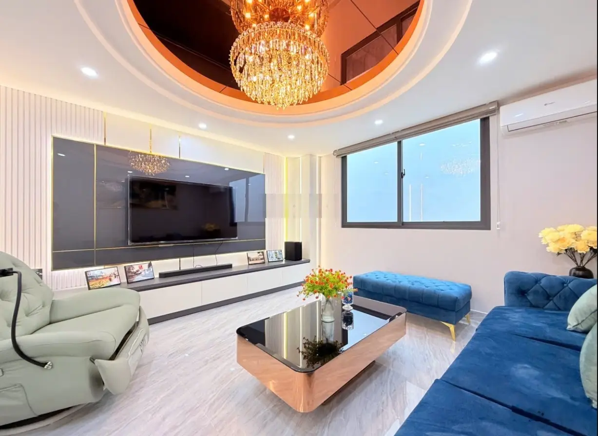 Bán nhà đẹp xuất sắc HXH, Đường QUANG TRUNG thông ra LÊ VĂN THỌ, Gò Vấp, 6 Tầng, 64m2, nhỉnh 11 tỷ