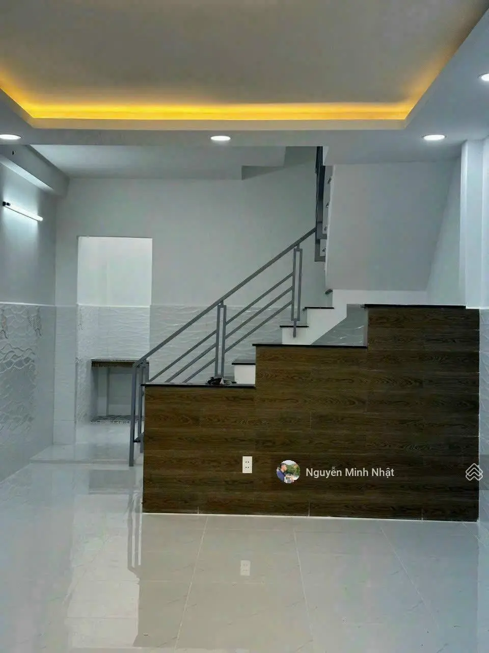 Bán gấp nhà 1 lầu 1 trệt, 56m2, nằm ngay gần trường Trung học cơ sở Tân Tạo A, Bình Tân chỉ 1ty200