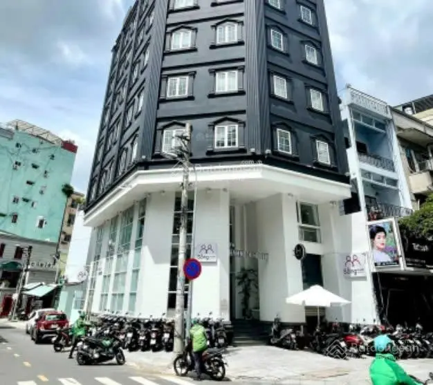 Bán nhà mới 2 MT Lý Chính Thắng, P. 8, Q. 3 (8.5m x 20m) hầm 5 tầng TM, HĐT 325 triệu - giá: 91 tỷ