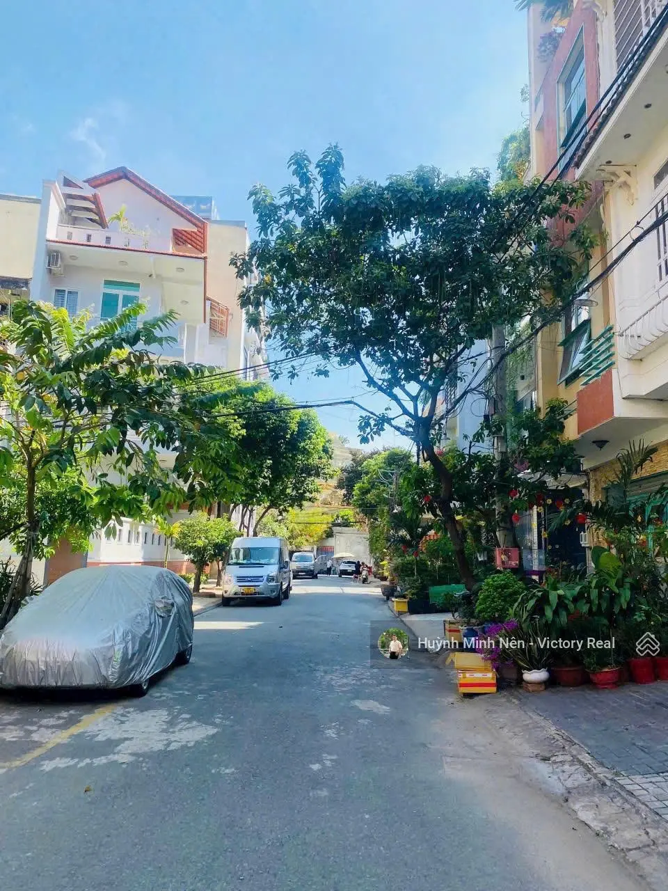 Chỉ hơn 7 tỷ !!! Sở hữu nhà HXH Hoàng Văn Thụ- Út Tịch-khu sang (4.4 x11m) 4 Tầng, hẻm yên tĩnh