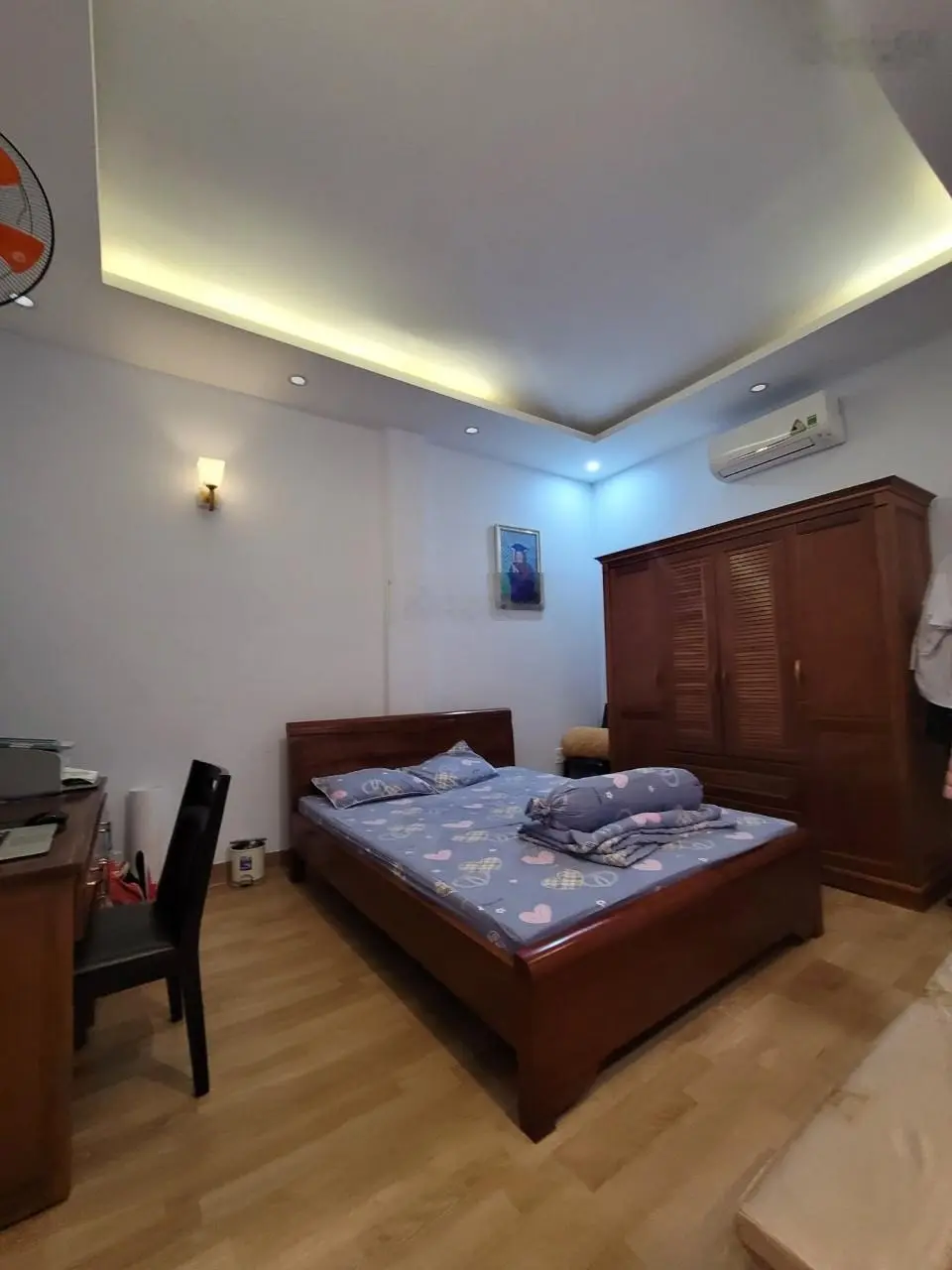 Cần bán gấp căn nhà 3 tầng mặt tiền đường Nguyễn Hữu Dật sát Tiểu La quận Hải Châu