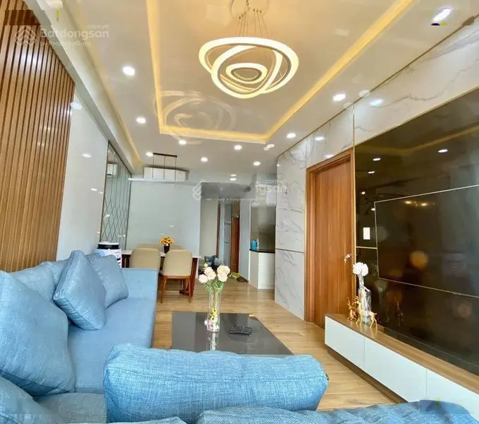 Kẹt vốn kinh doanh bán gấp căn hộ Sky Center gần sân bay 2 phòng ngủ