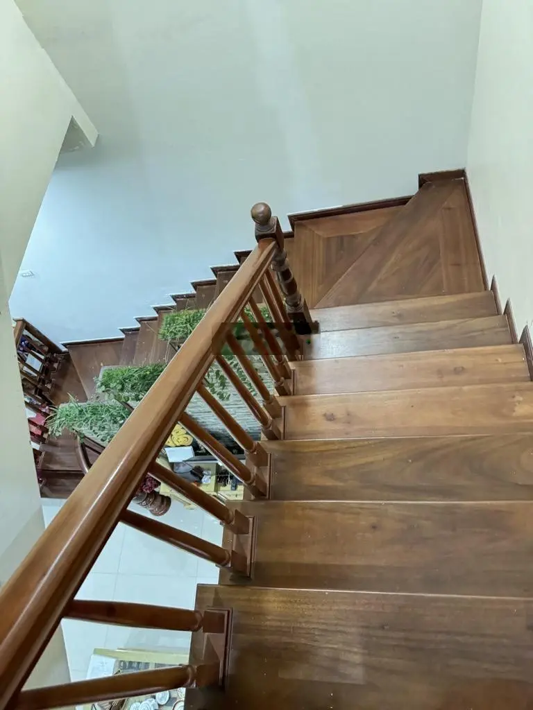 Bán gấp biệt thự liền kề khu đô thị vân canh đường trịnh văn bô vĩa hè đá bóng 4 tầng 110m2 16 ty