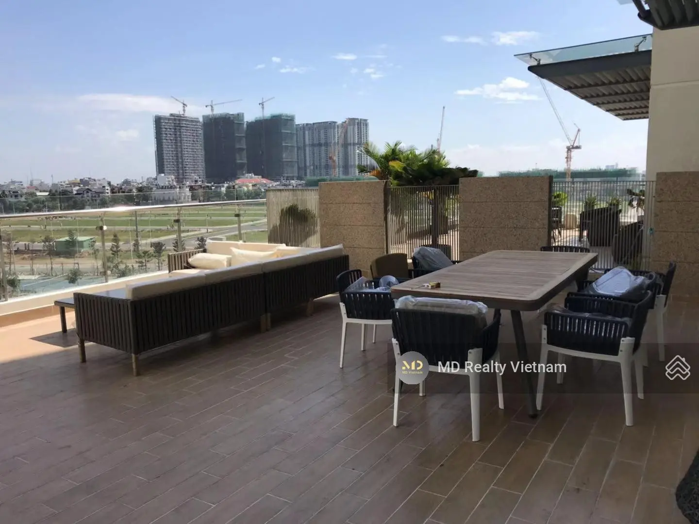 Cần bán nhanh căn hộ Đảo Kim Cương 186.4m2 giá tốt nhất - 3 phòng ngủ, 117m2, full nội thất