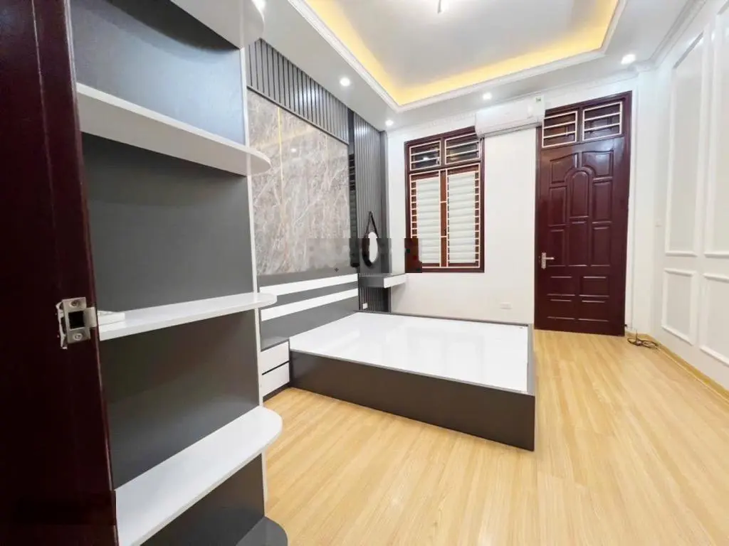 Trung tâm Tây Hồ - Thụy Khuê 5 tầng nhà mới đẹp - full nội thất - gần ngõ ô tô - khu vực hiếm