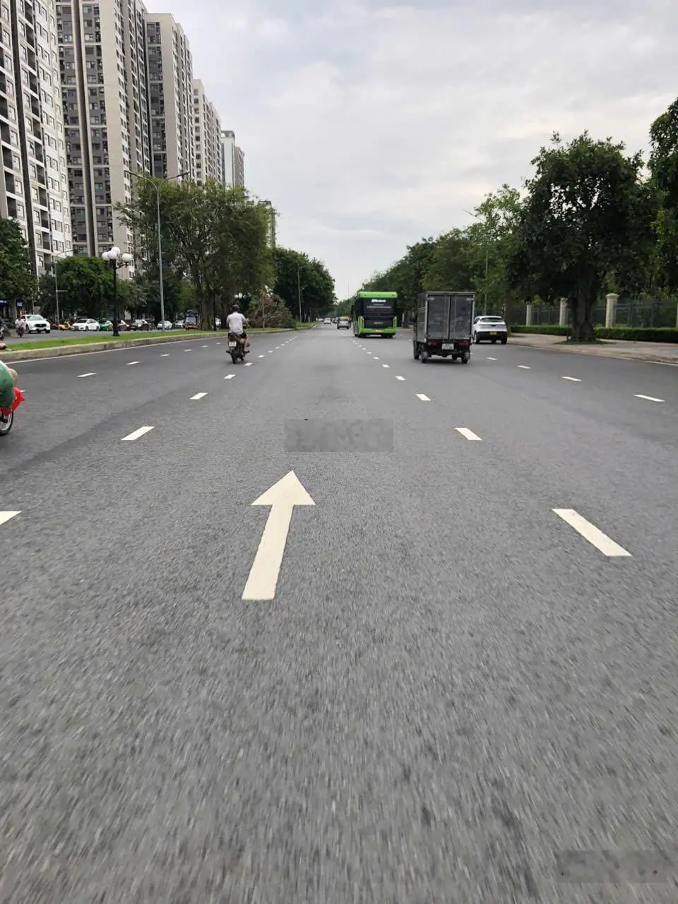 Bán đất Đa Tốn Gia Lâm Hà Nội ô tô đỗ cửa vào đất DT 90m2 giá 4,8 tỷ LH 0988 009 *** xem đất