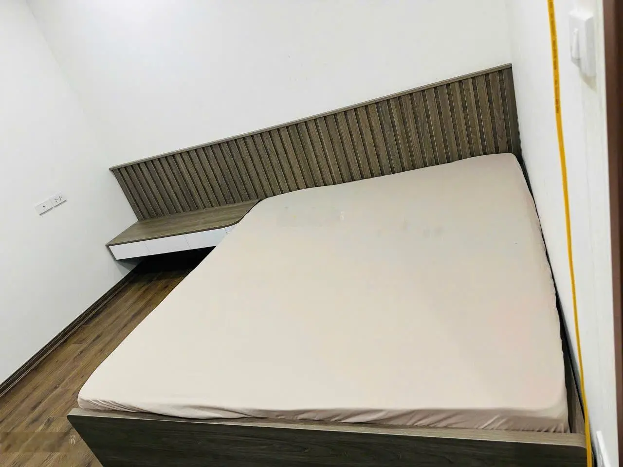 Cần bán gấp căn CC 2PN, 2VS Thăng Long Capital An Khánh, Hoài Đức. DT 70m2, full đồ vào ở ngay