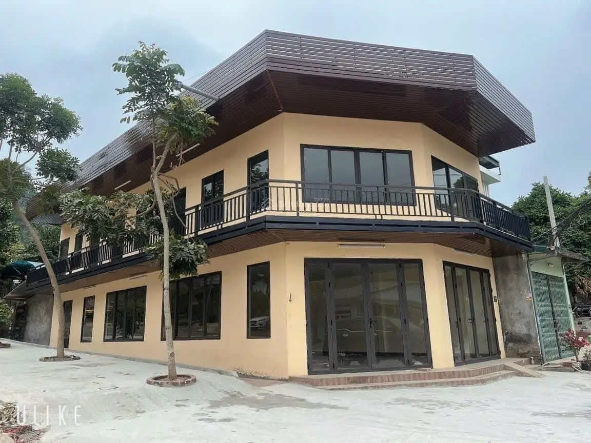 Siêu phẩm 2 mặt tiền 180m2 sổ đỏ thực tế hơn 200m2. Nhà 460 Điện Biên tp Lào Ca