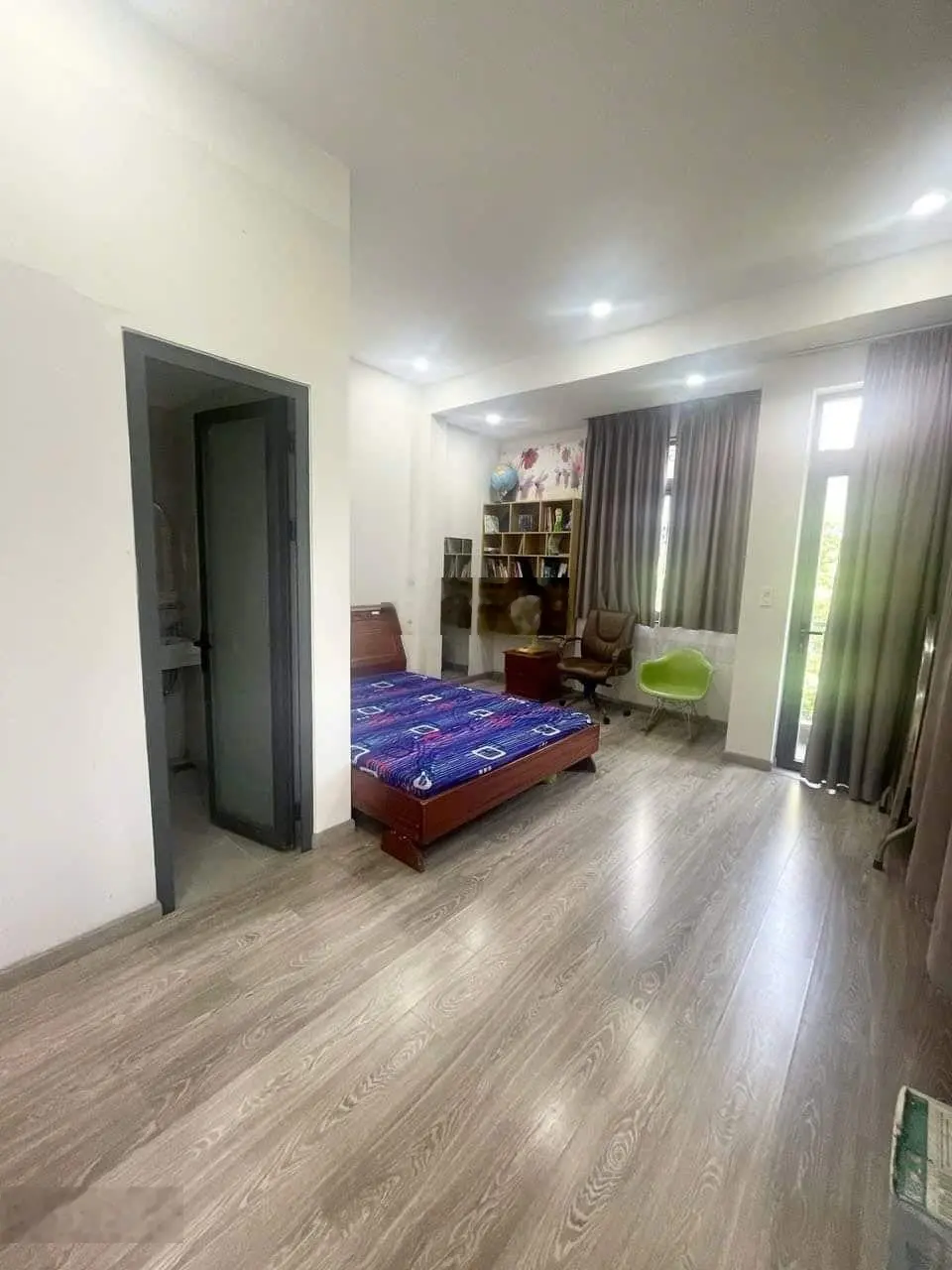 Biệt Thự Phố Lô Góc 30m ra sông Sài Gòn phía GiGAMAILL Khu Biệt Thự đường số. 25
