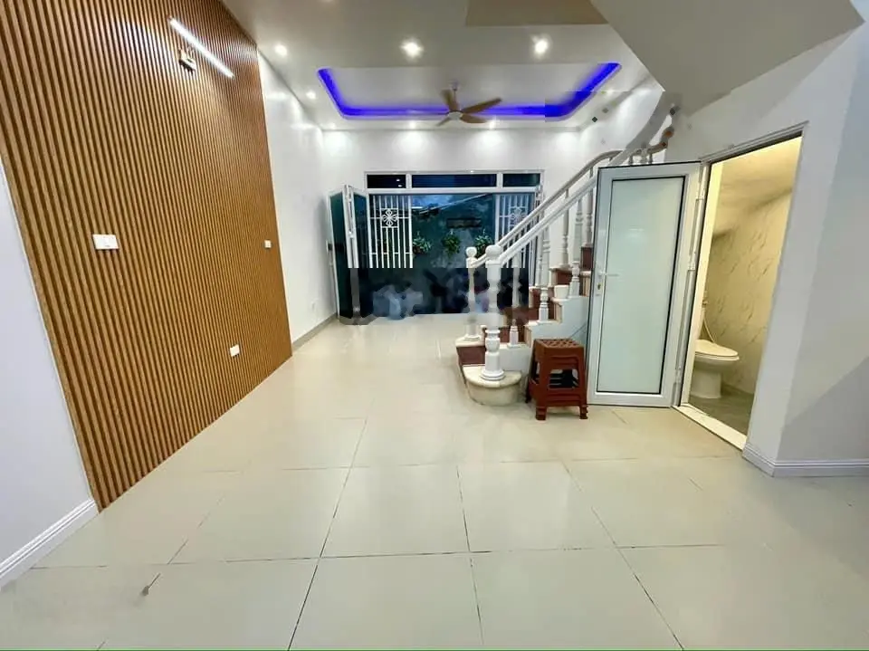 Hàng tuyển Thuỵ khuê, Tây Hồ, DT 40m2, 4 tầng, MT 5m nhà đẹp, giá quá hợp lý, nhanh thì còn