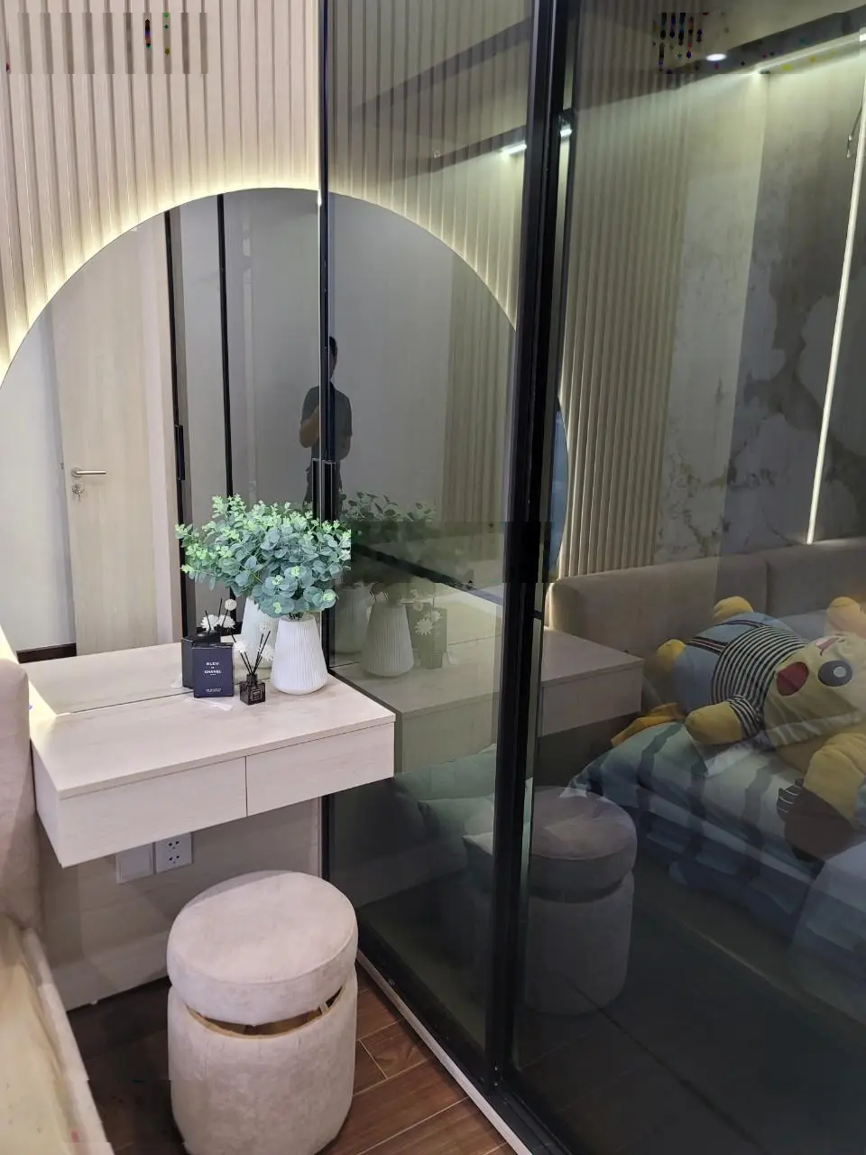 Hot chỉ 4,6 tỷ sở hữu căn 2n2vs + tòa A Masterise, ban công TN view hồ thoáng mát, 63m2 sở hữu ngay