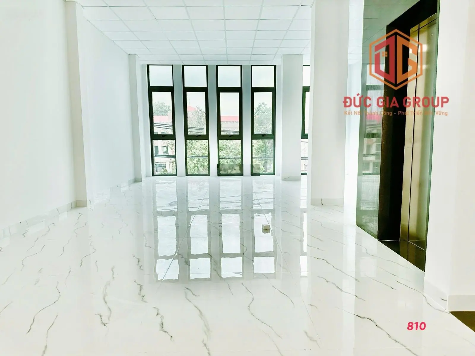 Bán nhà hoàn thiện 4 tầng, mặt tiền đường Đồng Khởi 6m4 x 56m, full thổ cư giá 30 tỷ!