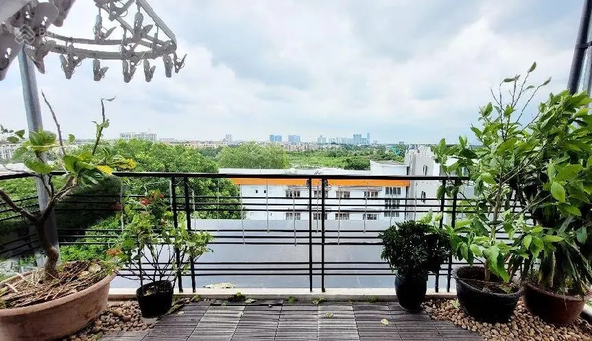 Cổ Linh nhà đẹp 7 tầng thang máy xịn full nội thất oto vào nhà nhiều tiện ích khách mua chỉ việc ở