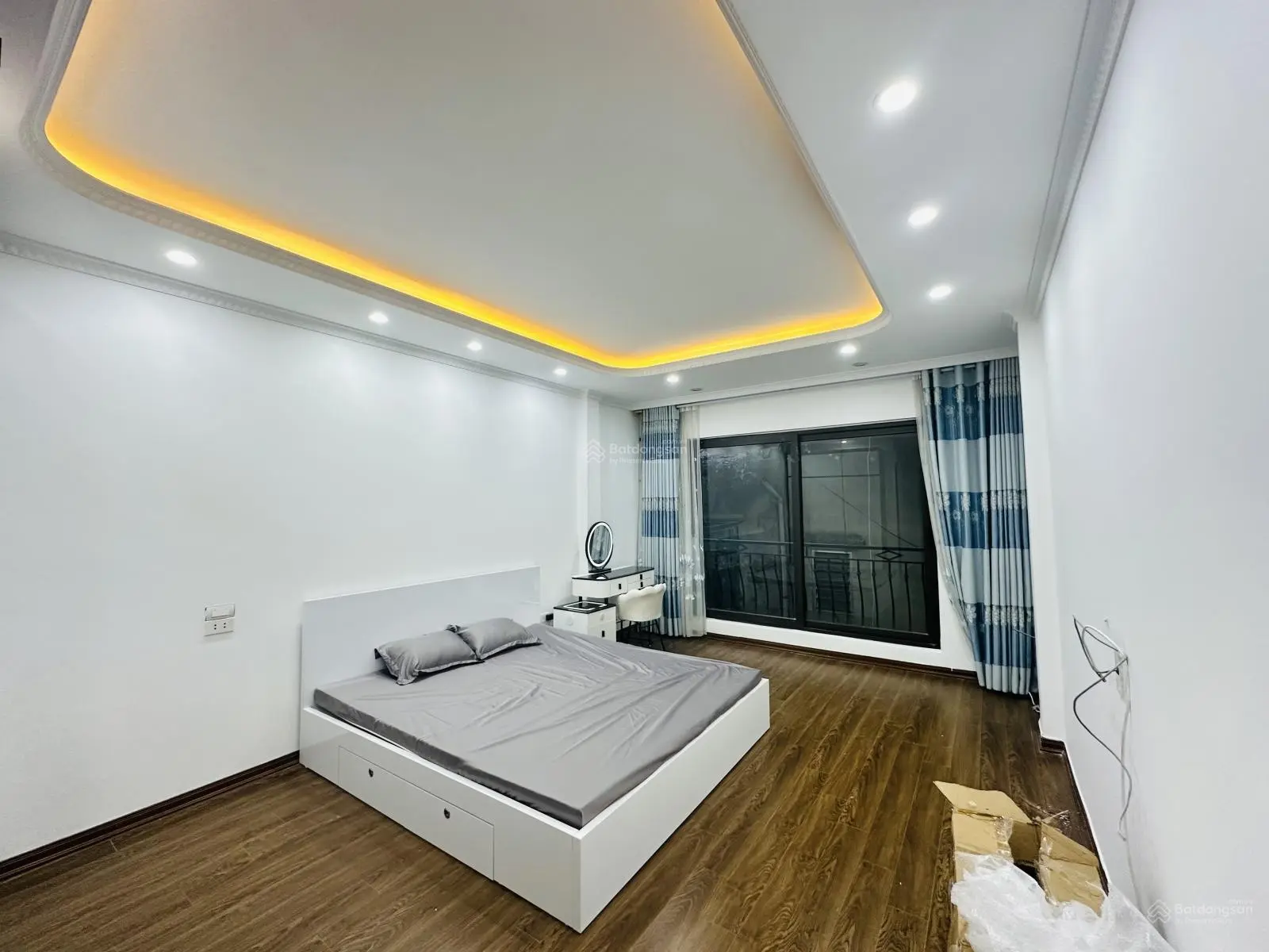 Mót bán hạ chào 200tr nhà đẹp phố Nguyễn Trãi - 48m2*5T*4m - kinh doanh online - hơn 8 tỷ