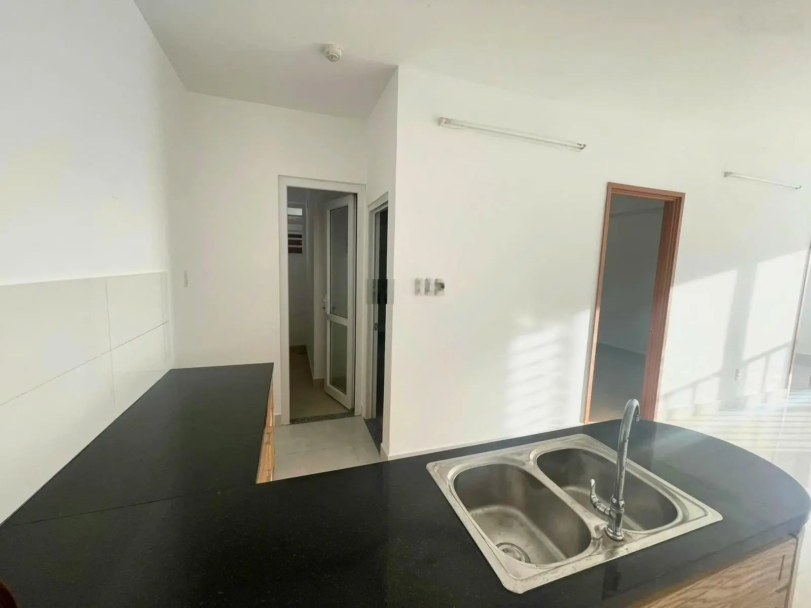 Deal căn Tara 2PN 2WC Rộng 68m2 giá 2,9 tỷ - Nhà đẹp view thoáng mát - LH: 0907 336 ***