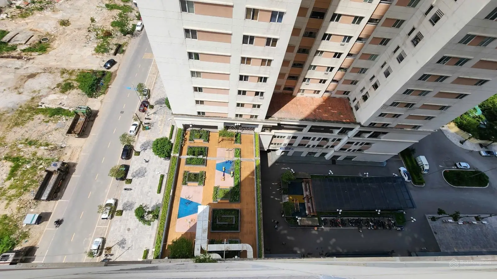 Chính chủ bán gấp căn Góc 98,87m2 tòa River giá 4tỷ5x0 nội thất liền tường mới nhận bàn giao chưa ở