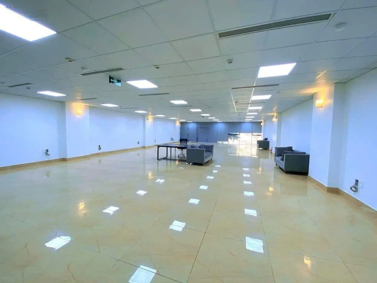 Cực hiếm, siêu vip, bán nhà mặt phố Hoàng Cầu, Đống Đa, mặt tiền quyền lực, 250m2,9 tầng, thang máy