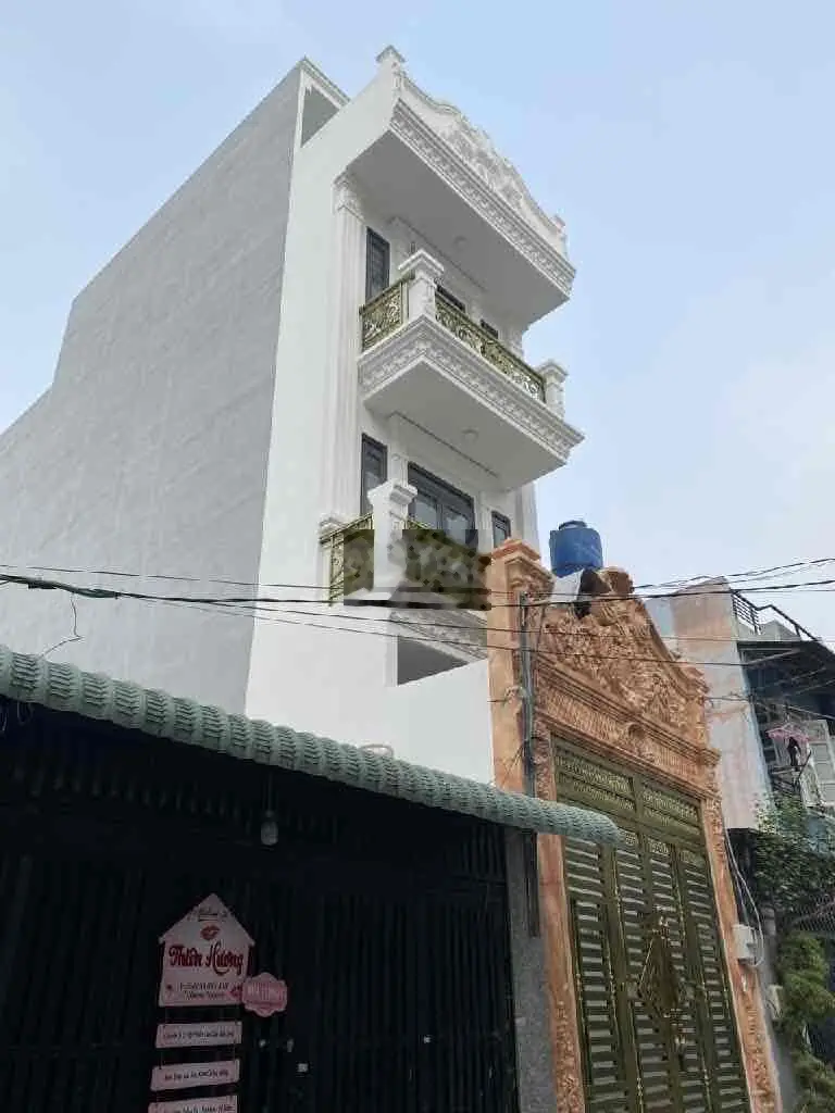 Bán nhà mặt tiền giá 9 tỷ, diện tích 64 m2, tại Đặng Minh Trứ, phường 10, quận Tân Bình