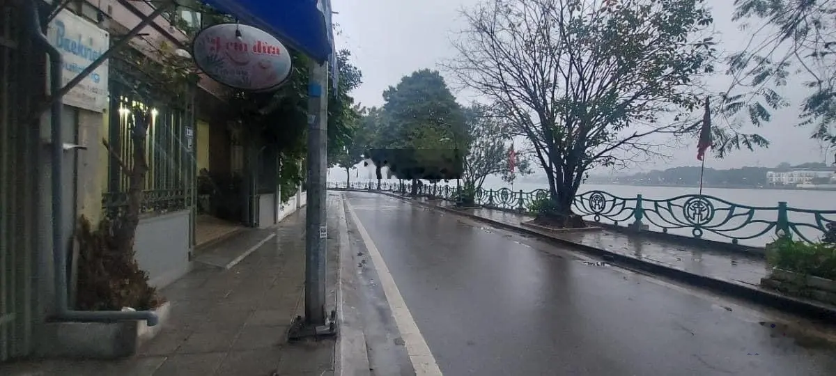 Mặt Phố Nguyễn Đình Thi vỉa hè lớn 145M mặt tiền rộng kinh doanh dòng tiền 300